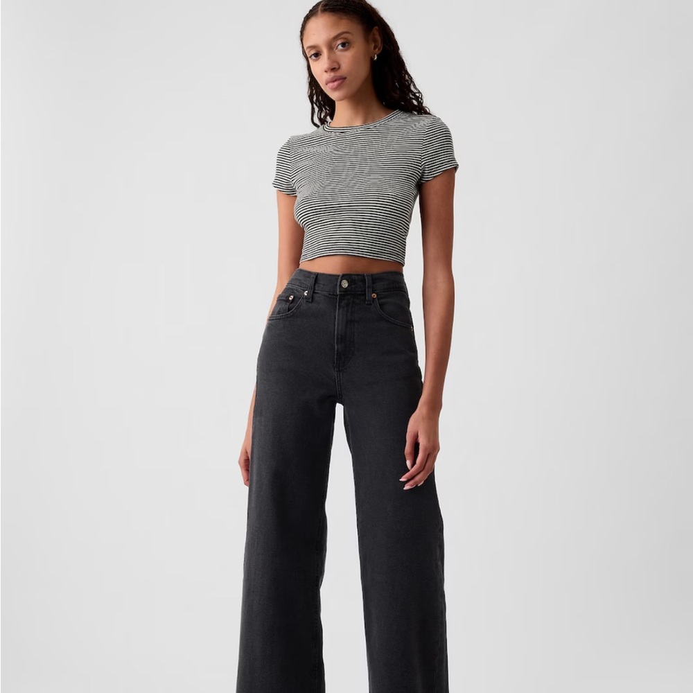 Gap High Rise Stride Wide-Leg Jeans in Petite